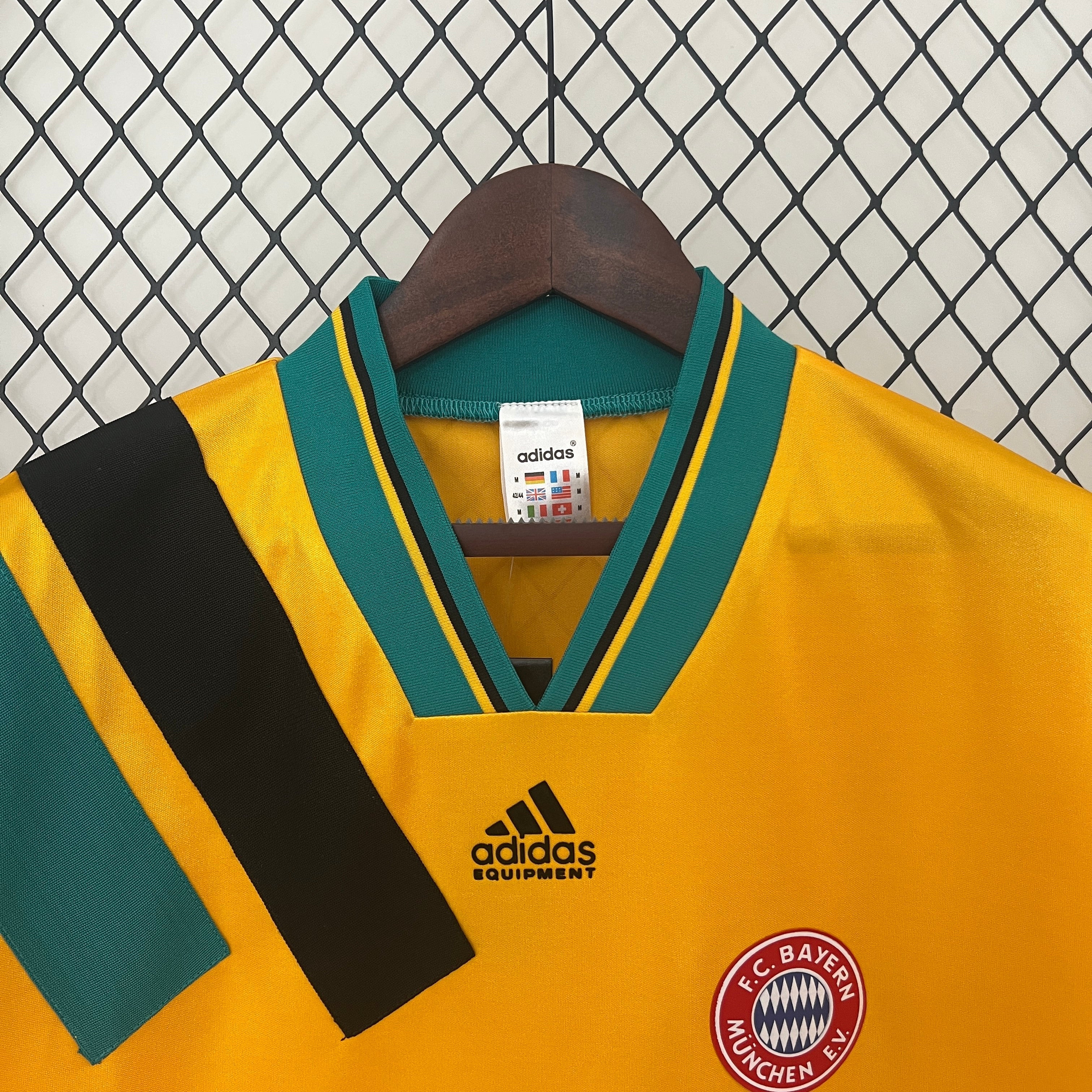 1994/1995 Bayern Munich Away Jersey