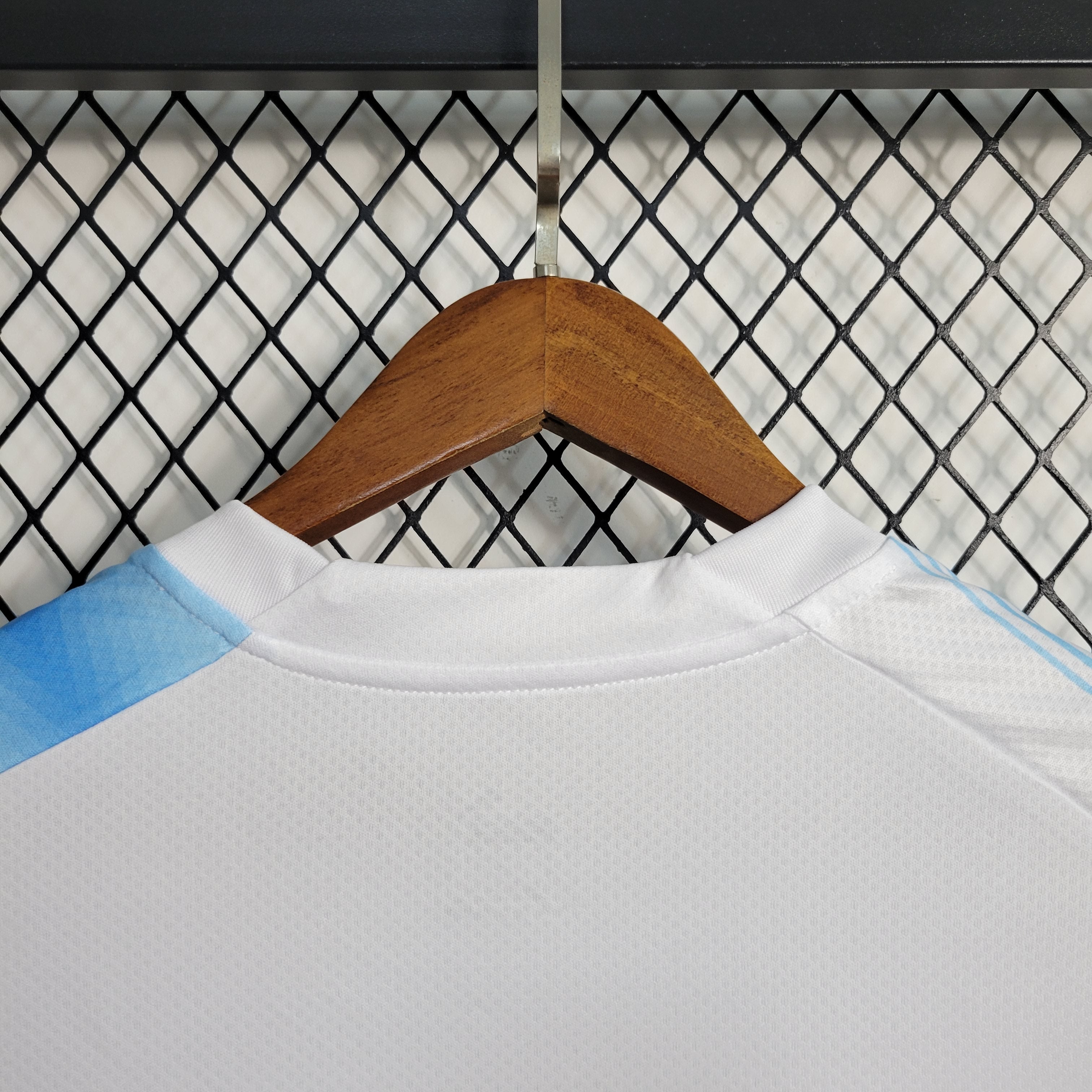 Maillot spécial 4ème 30e anniversaire de la Ligue des Champions de l'Olympique de Marseille 2023