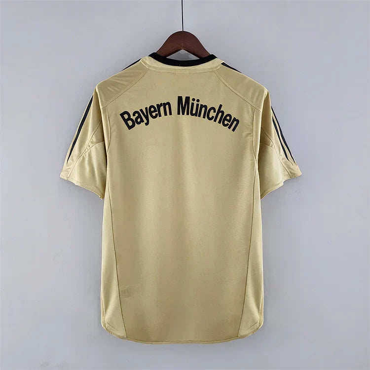 2004-2005 Bayern Munich Retro Away Shirt