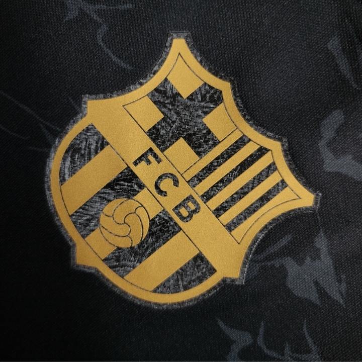 24/25 FC Barcelona Shirt - Gouden Ridder Versie