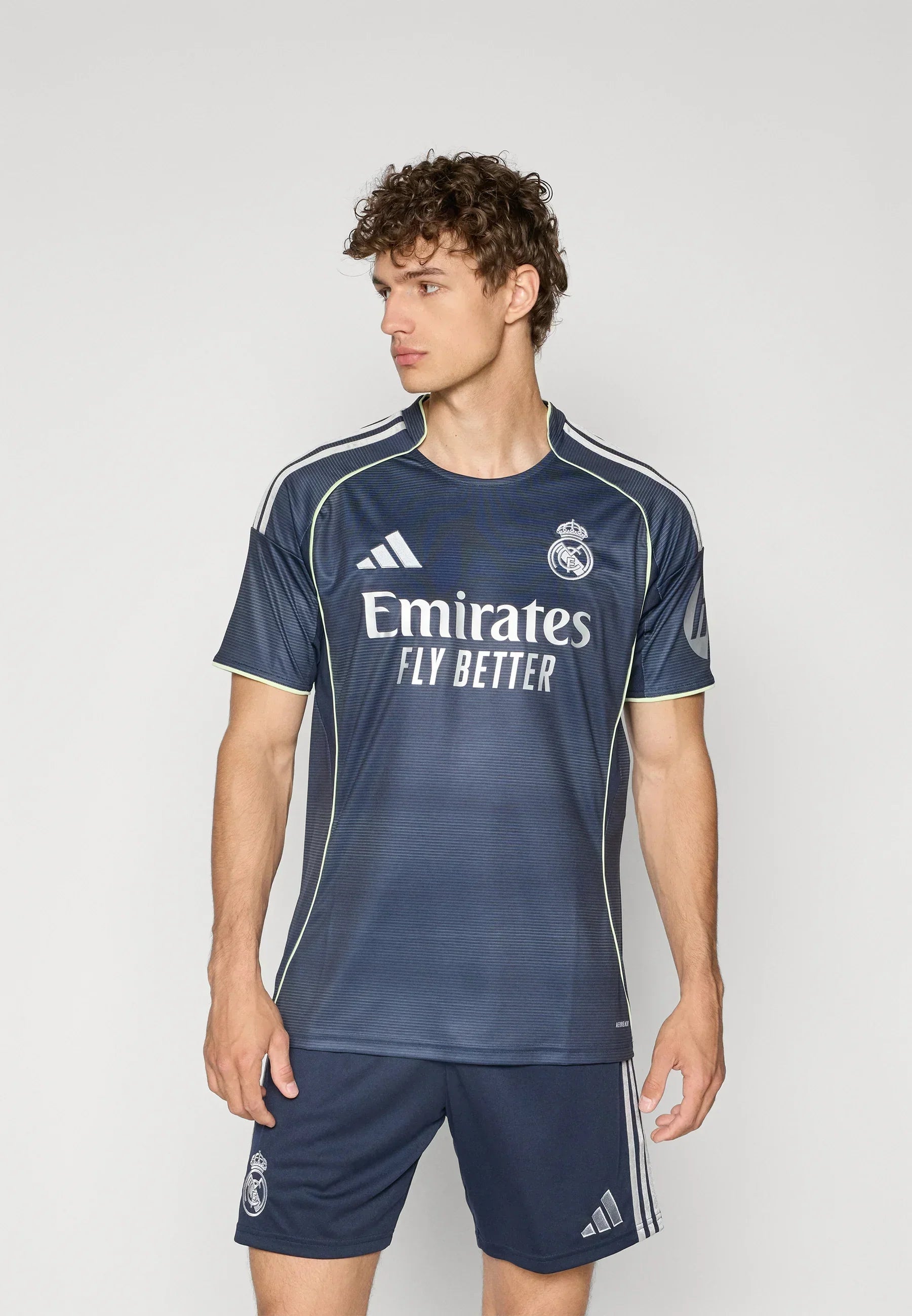 25/26 Real Madrid Shirt - Uitwedstrijd