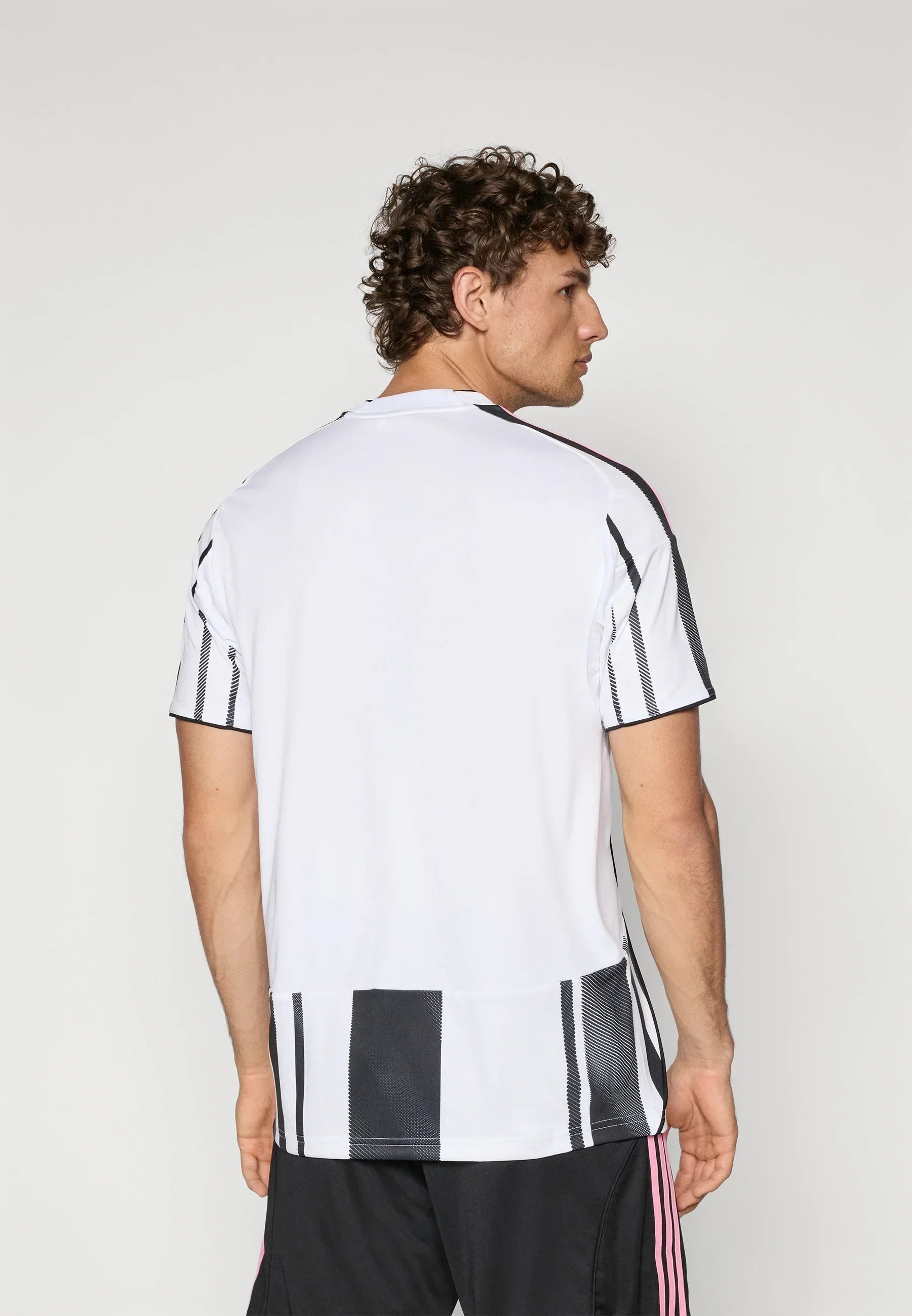 25/26 Juventus Shirt - Thuis - Geen Sponsor