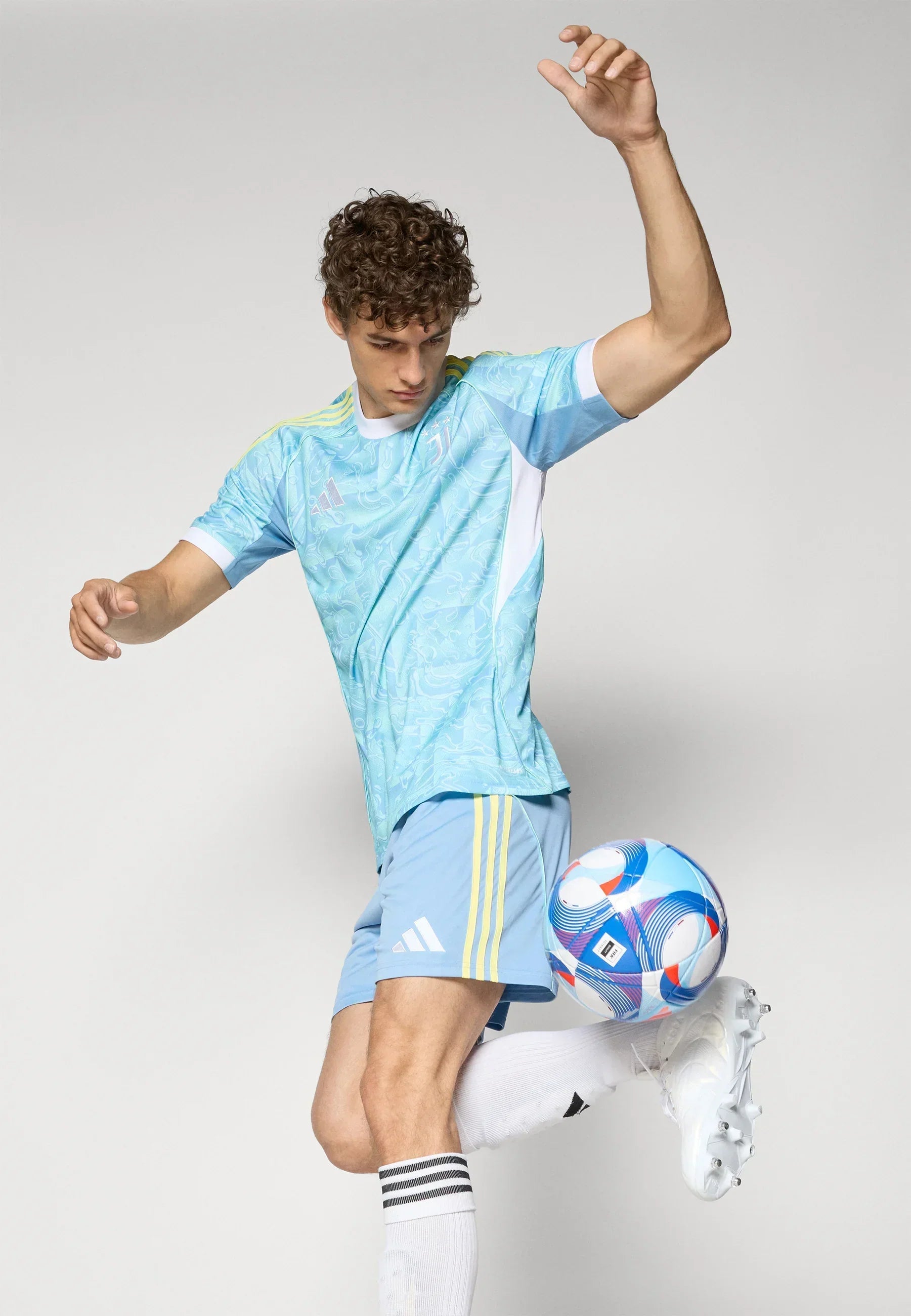 25/26 Juventus Shirt - Uit - Zonder Sponsor