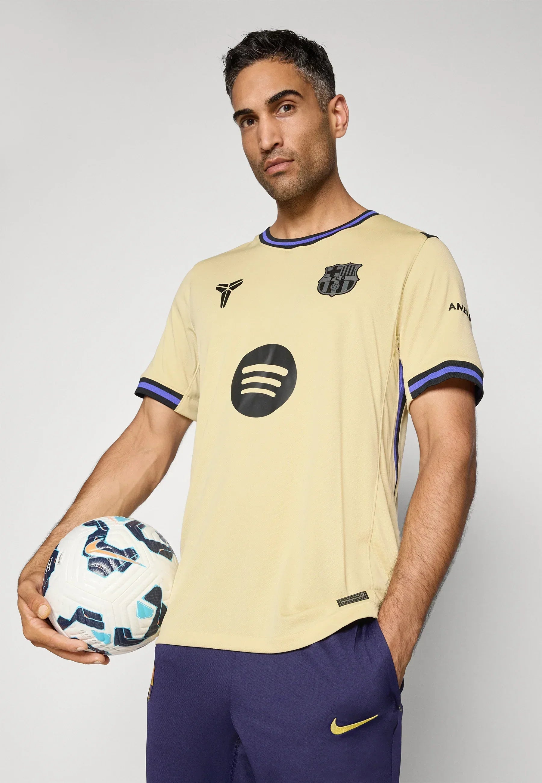 Maillot FC Barcelone 25/26 - Extérieur - Édition Kobe Bryant