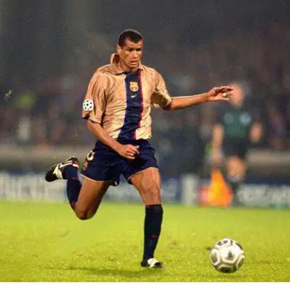 Maglia Retro Trasferta Barcellona 2001-2002 Oro