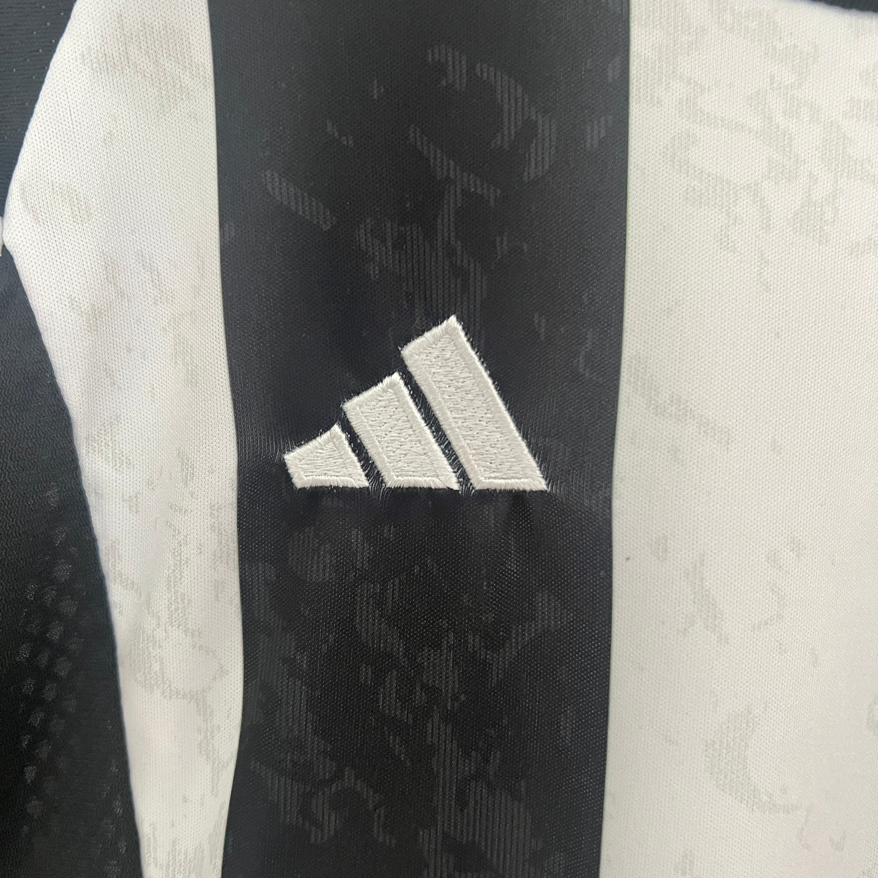 24/25 Juventus Kids Jersey - Home