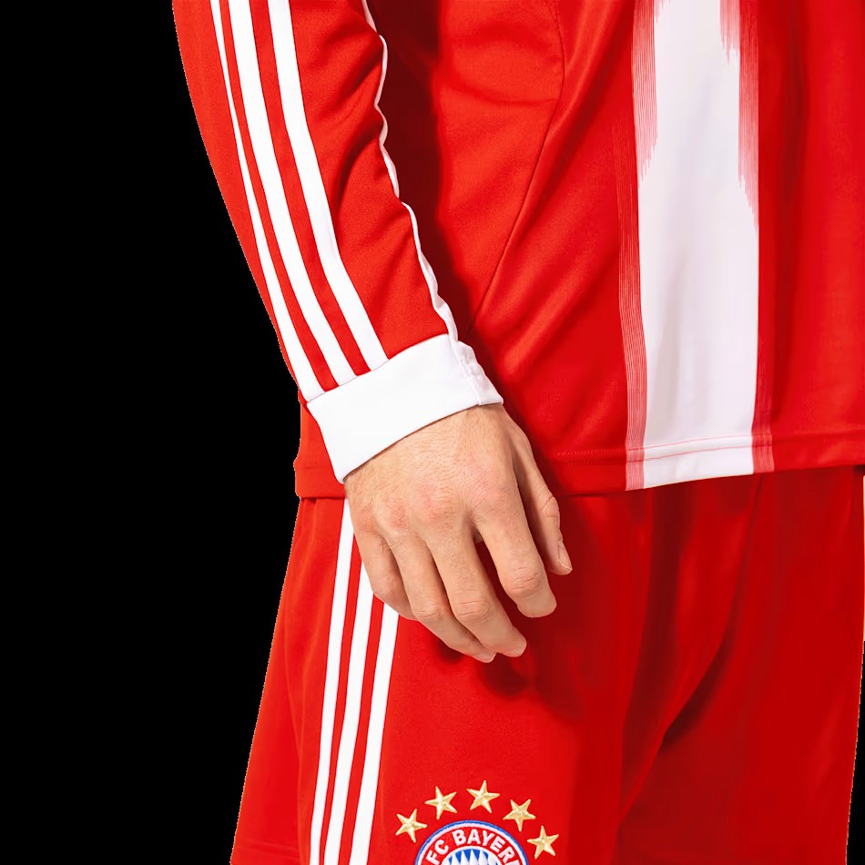25/26 Bayern München Jersey - Home - Long Sleeve