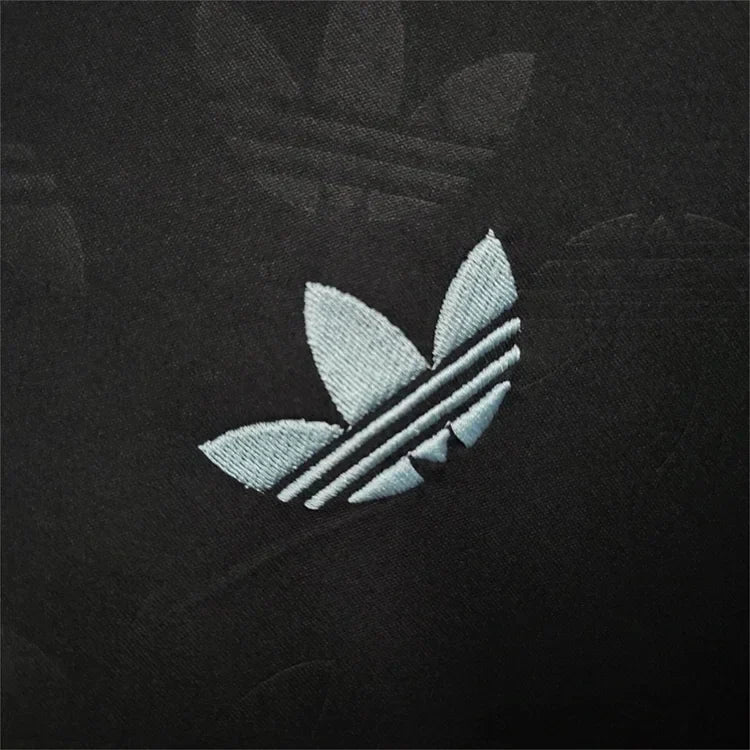 2024-2025 Bayern München Limited Edition Special Shirt - Zwart