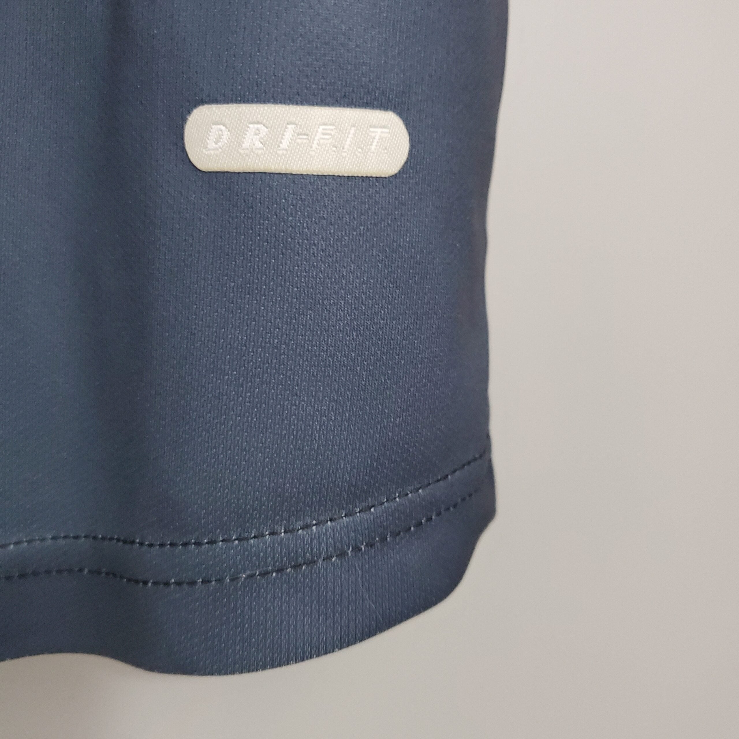 Maillot rétro PSG Paris Saint-Germain 2001-2002