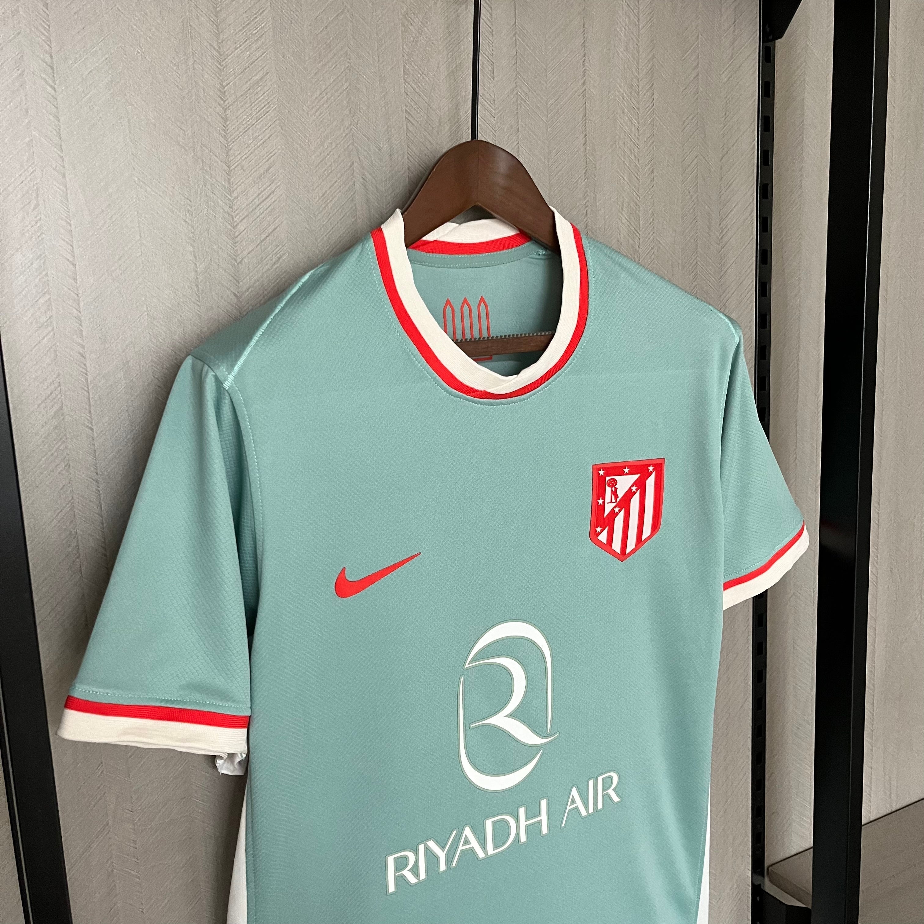 24/25 Atletico Madrid Shirt - Uitwedstrijd