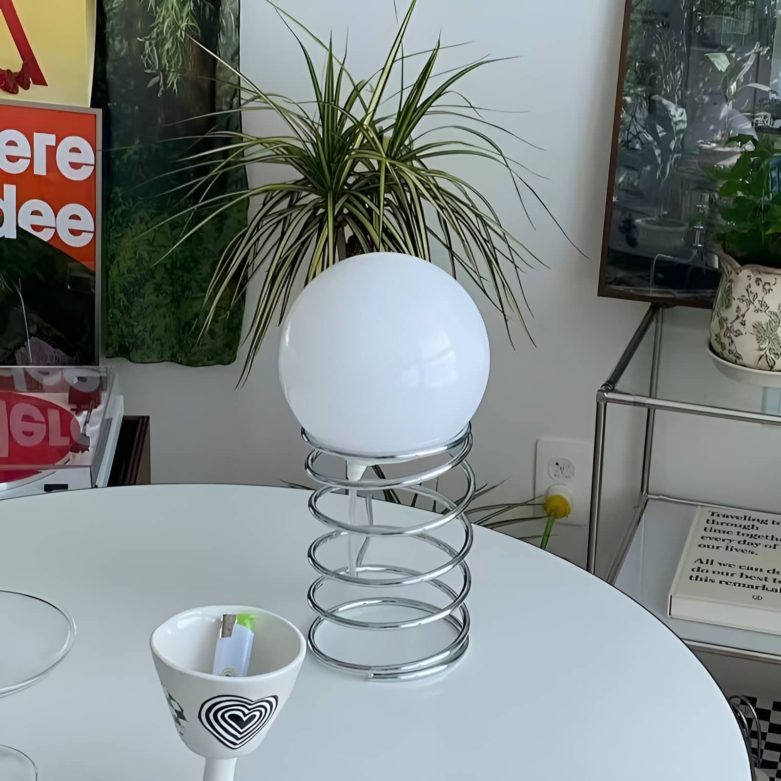 Lampada da tavolo a sfera a spirale cromata Bauhaus