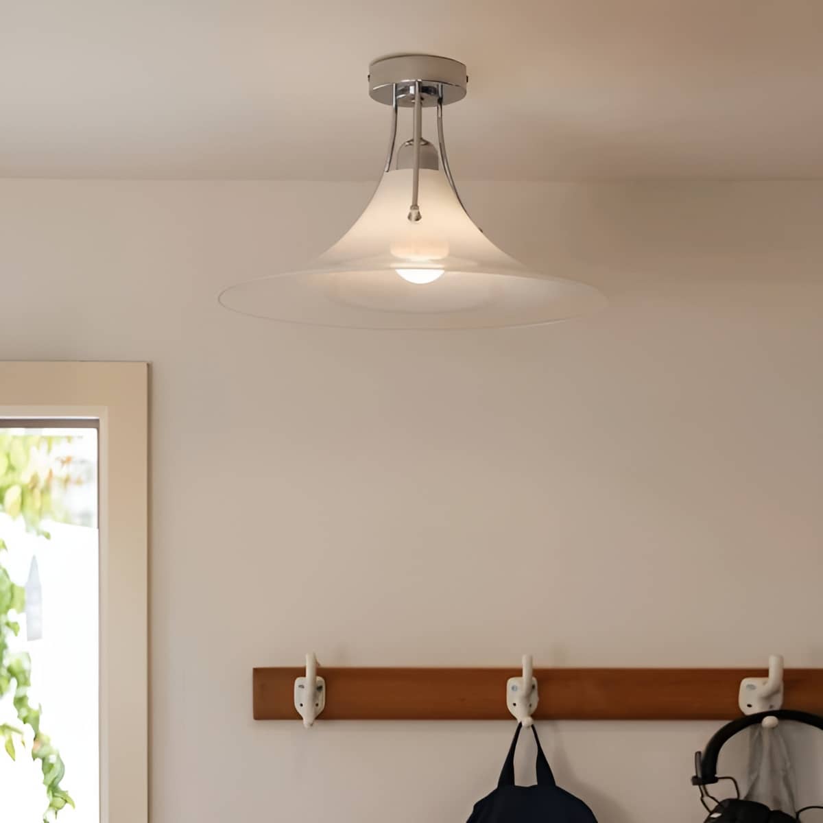 Bauhaus trompet opaalglas plafondlamp