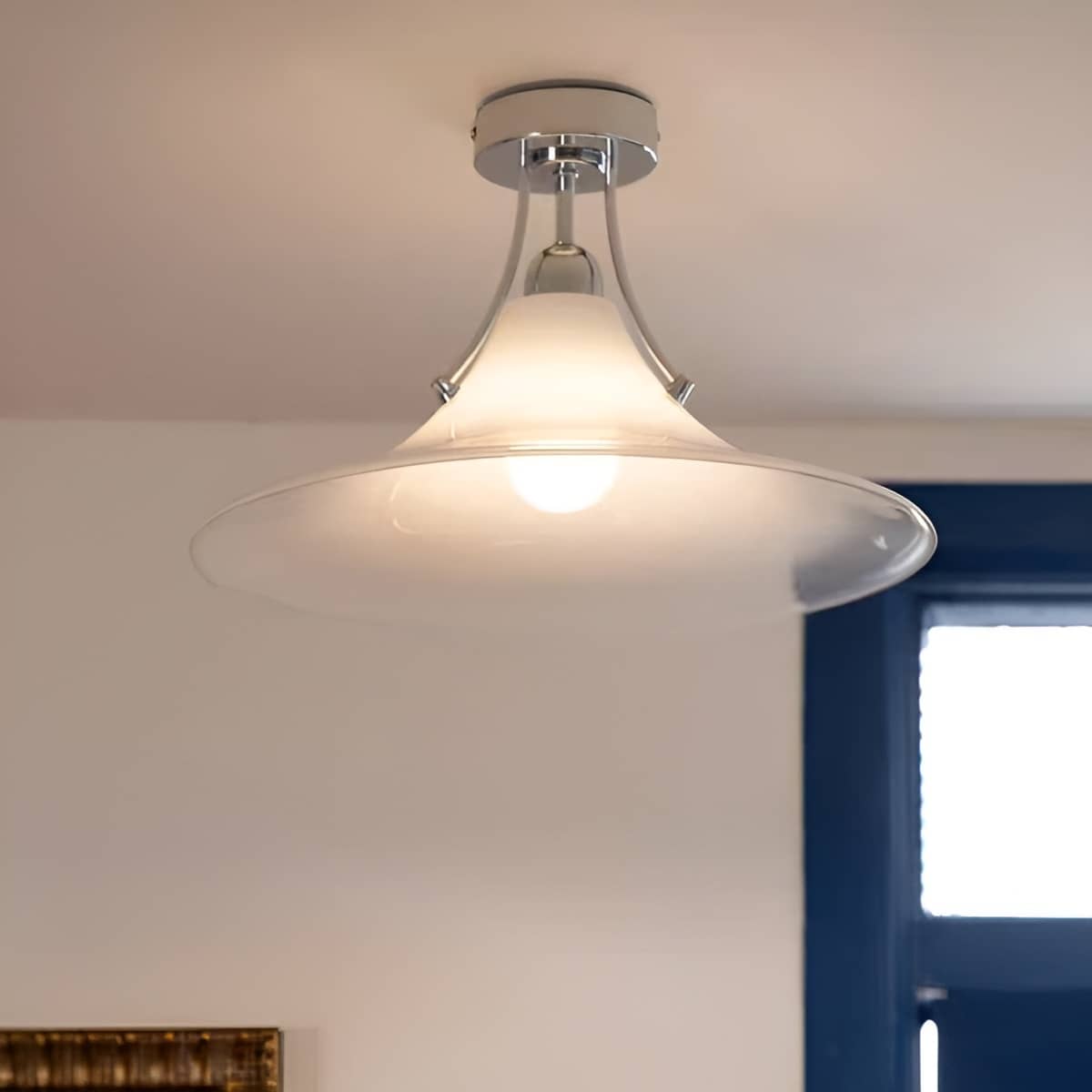 Bauhaus trompet opaalglas plafondlamp