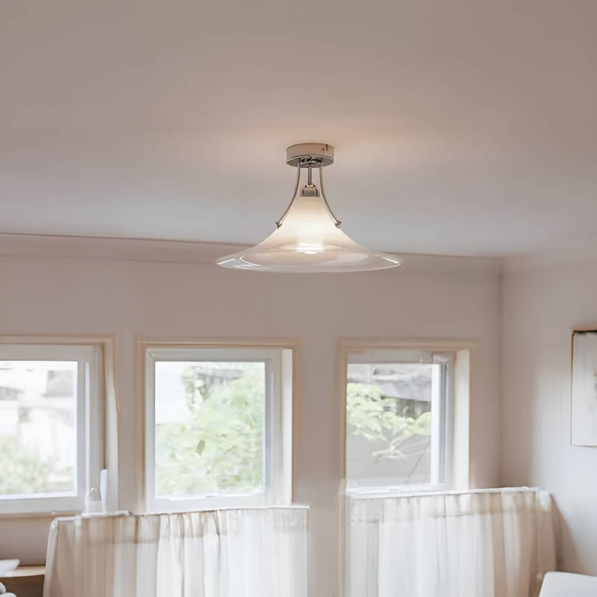 Bauhaus trompet opaalglas plafondlamp