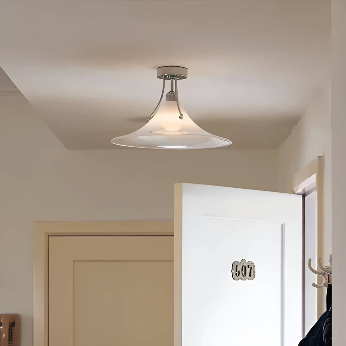 Bauhaus trompet opaalglas plafondlamp