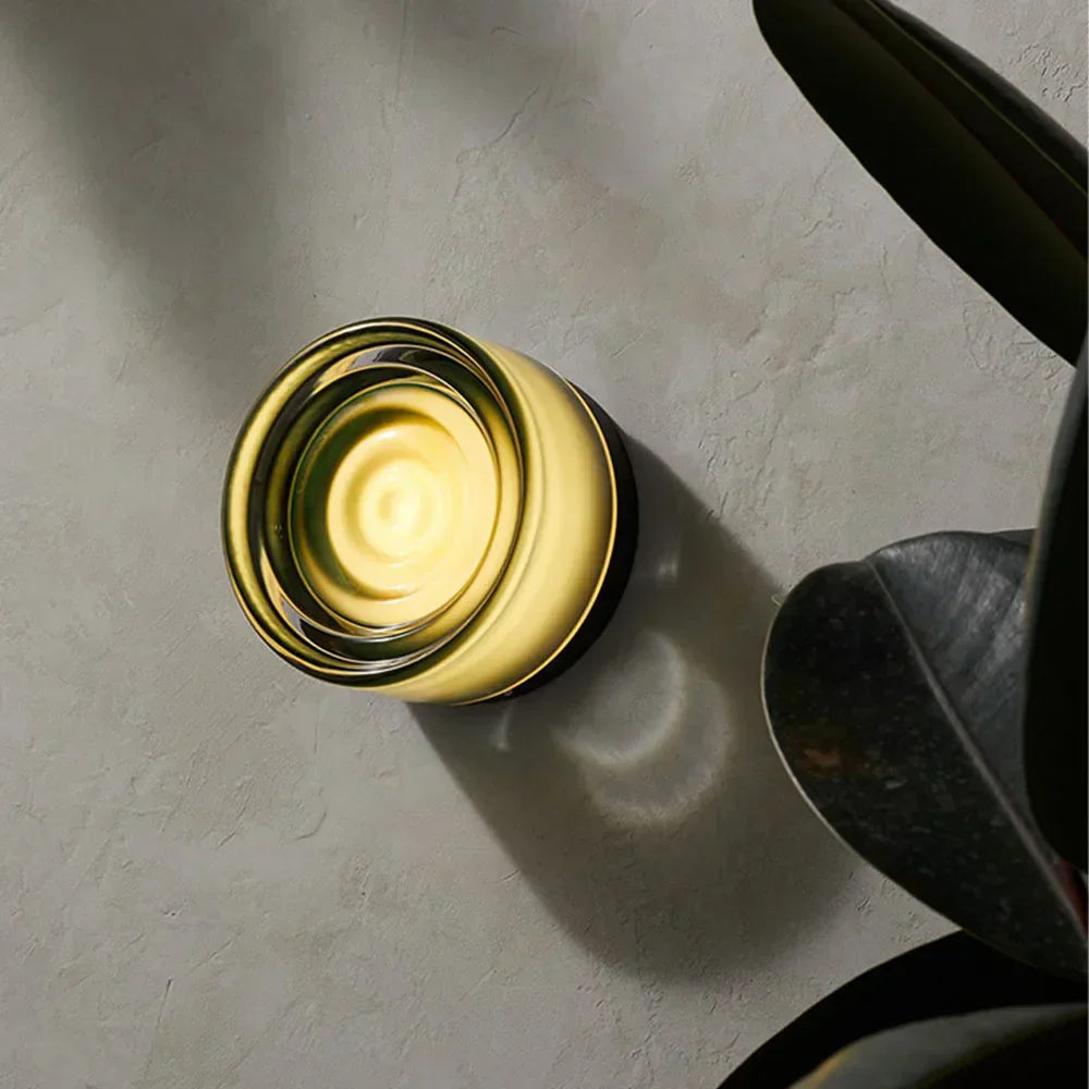 Futuristisch en Uniek Massief Plexiglas Wandlamp