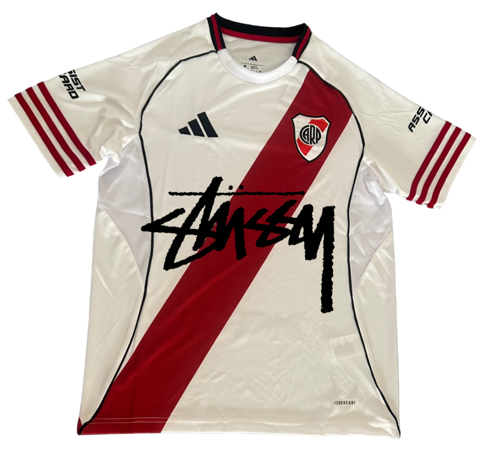 Maillot River Plate X Stussy en édition limitée