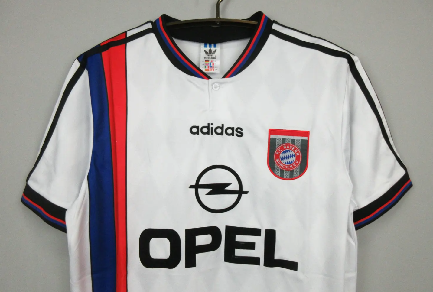 1995/1996 Bayern Munich Away Jersey
