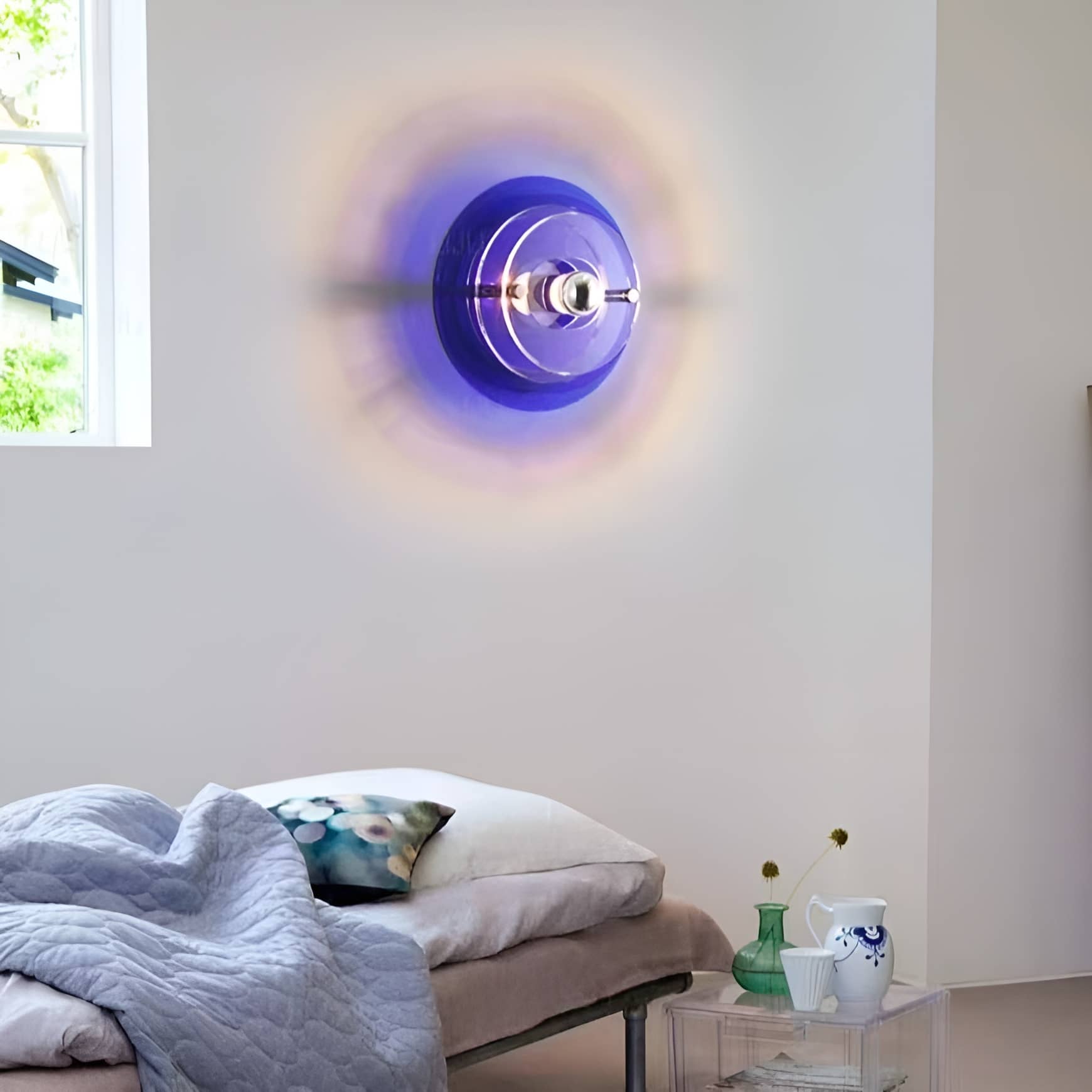 Applique murale décorative en acrylique Space Age UFO