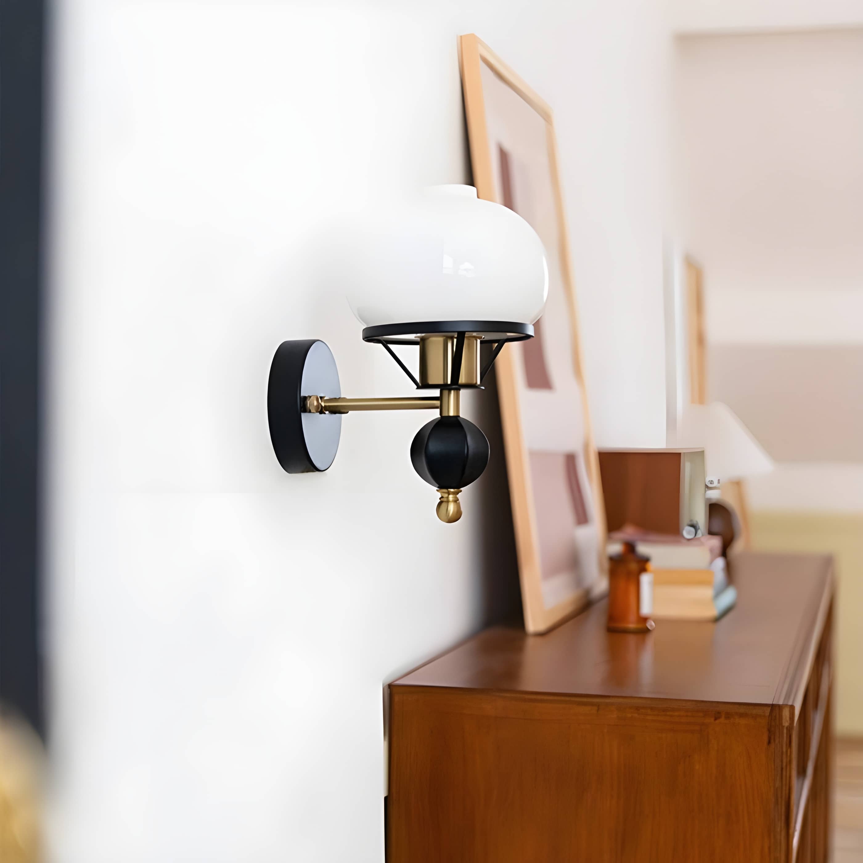 Vintage Bauhaus Opal Globe Wandlamp