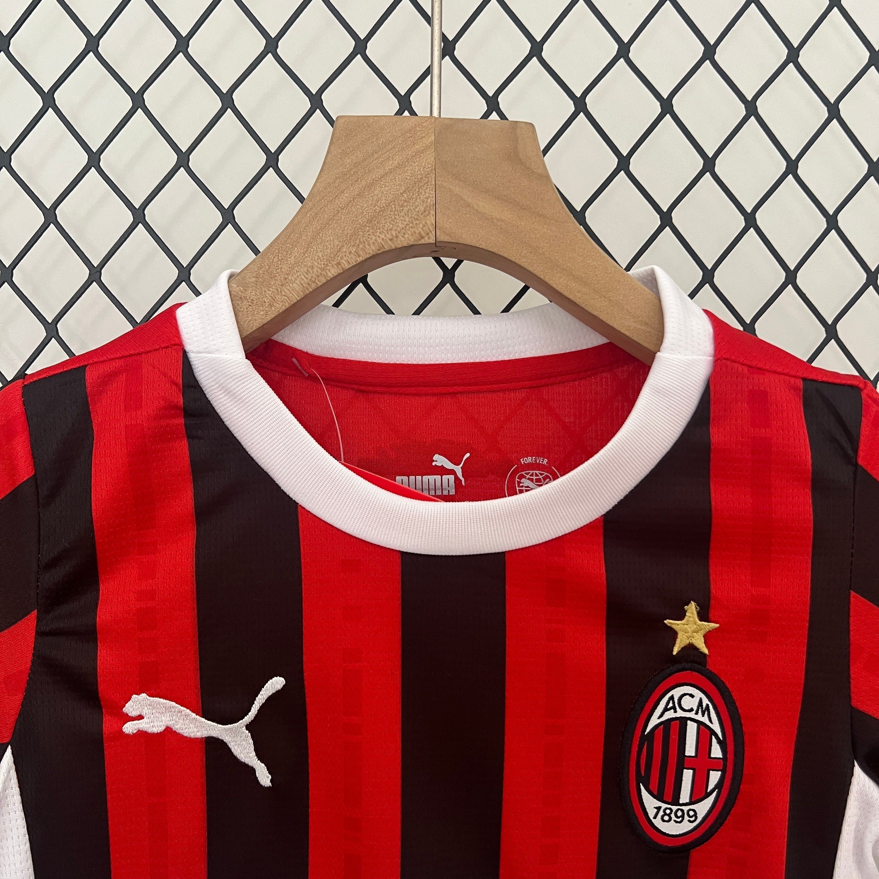 24/25 AC Milan Kindershirt - Thuis