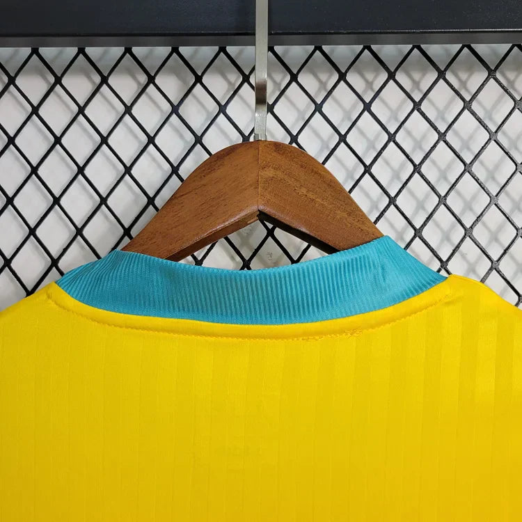 2023-2024 Bayern München Icon Shirt - Geel