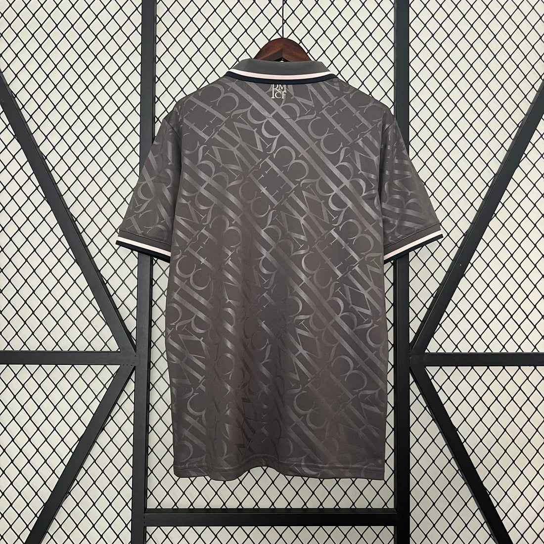 24/25 Real Madrid Shirt - Derde