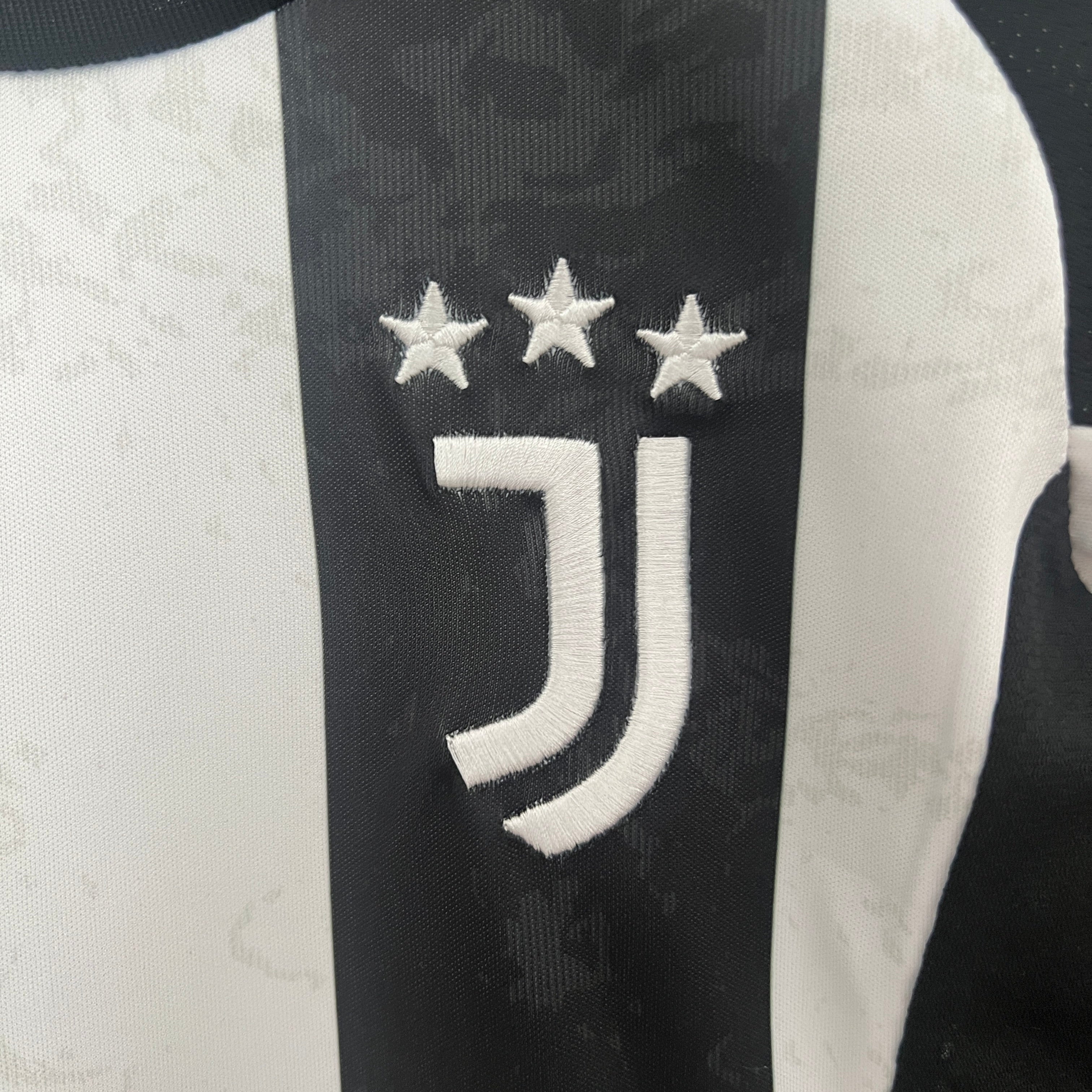 24/25 Juventus Kids Jersey - Home