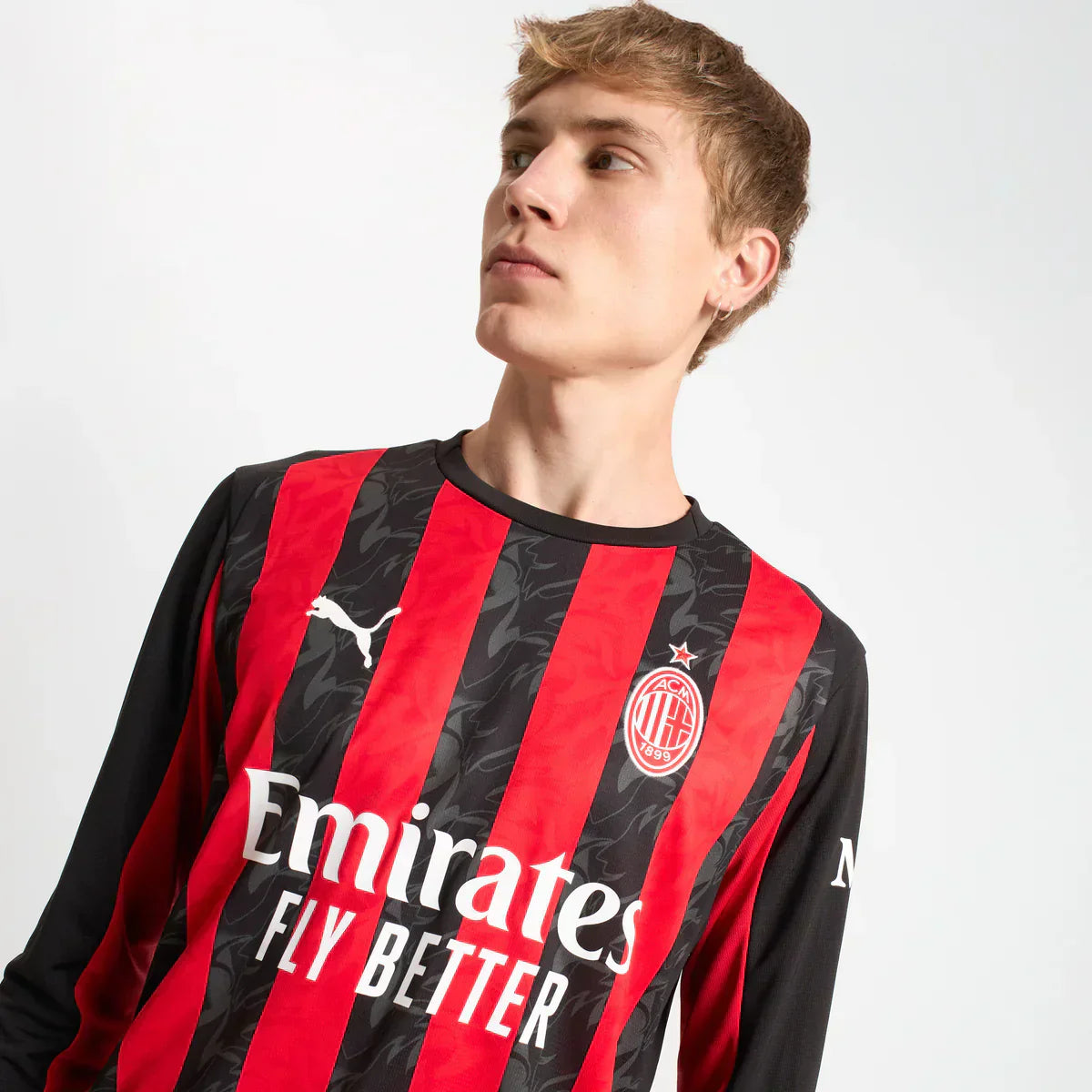 25/26 AC Milan Jersey - Home - Long Sleeve