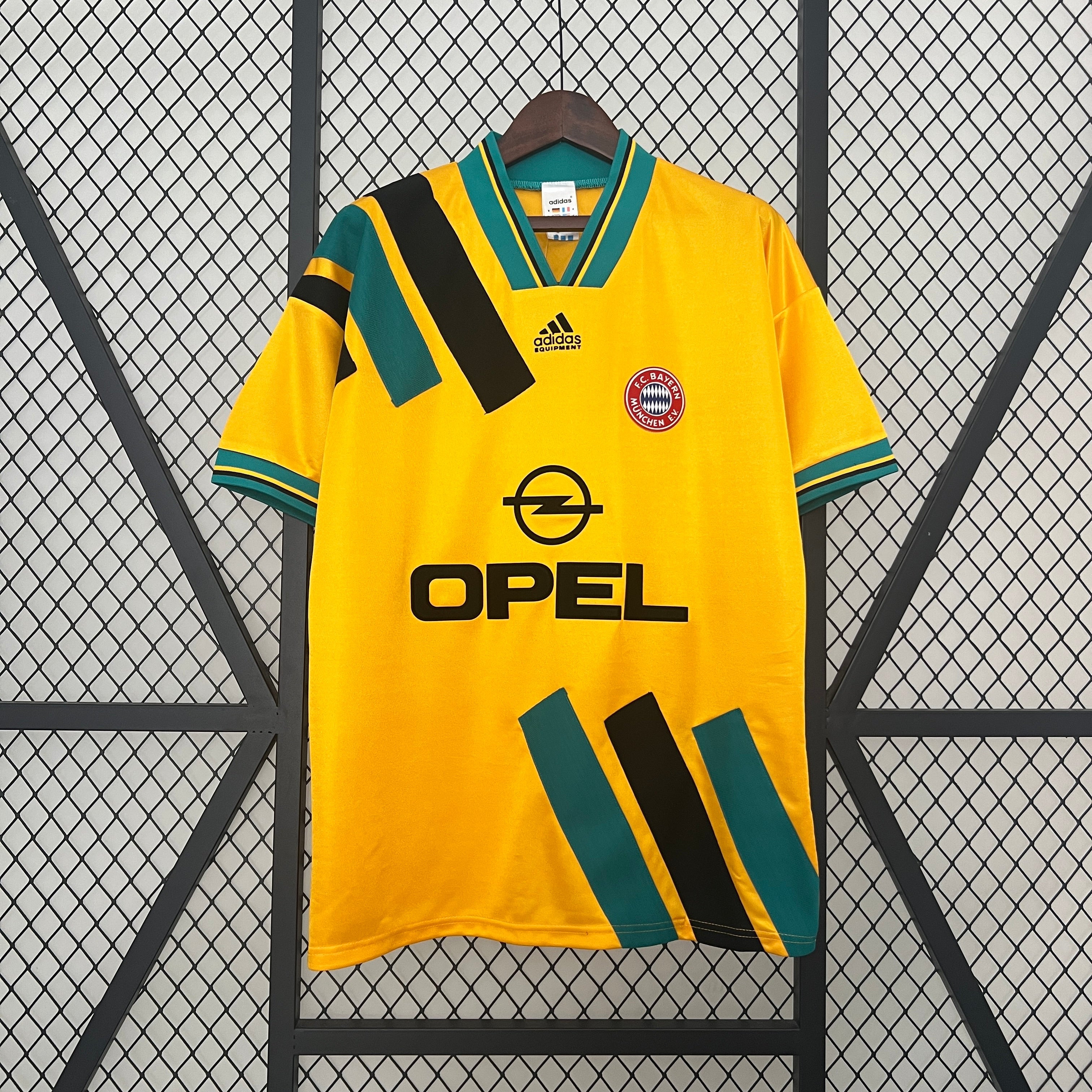 1994/1995 Bayern Munich Away Jersey