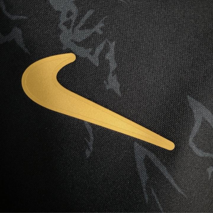 24/25 FC Barcelona Shirt - Gouden Ridder Versie