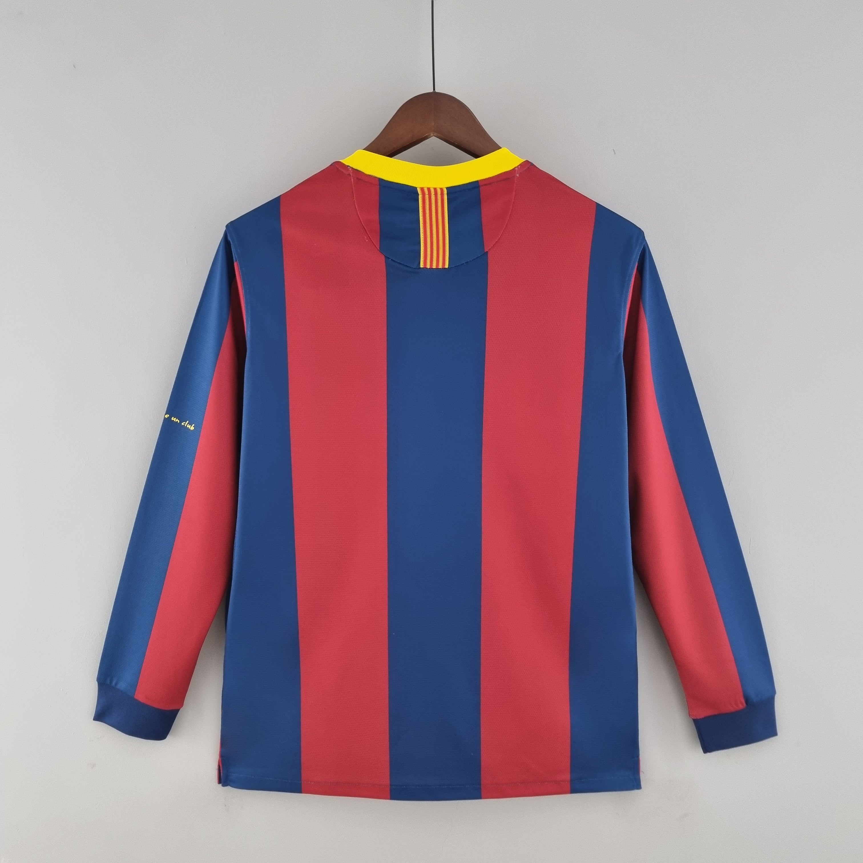 2010/2011 Barcelona Long Sleeve Home Jersey