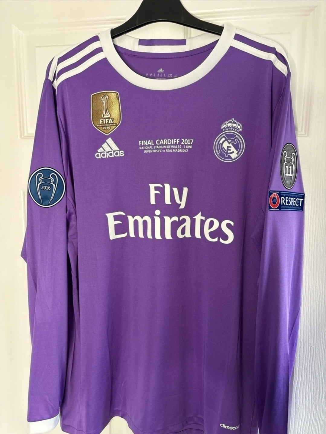 2016-2017 Real Madrid Long Sleeve Away Retro Shirt
