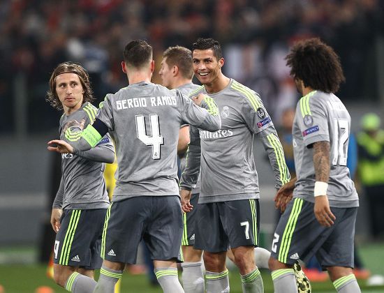 2015-2016 Real Madrid Away Gray Shirt