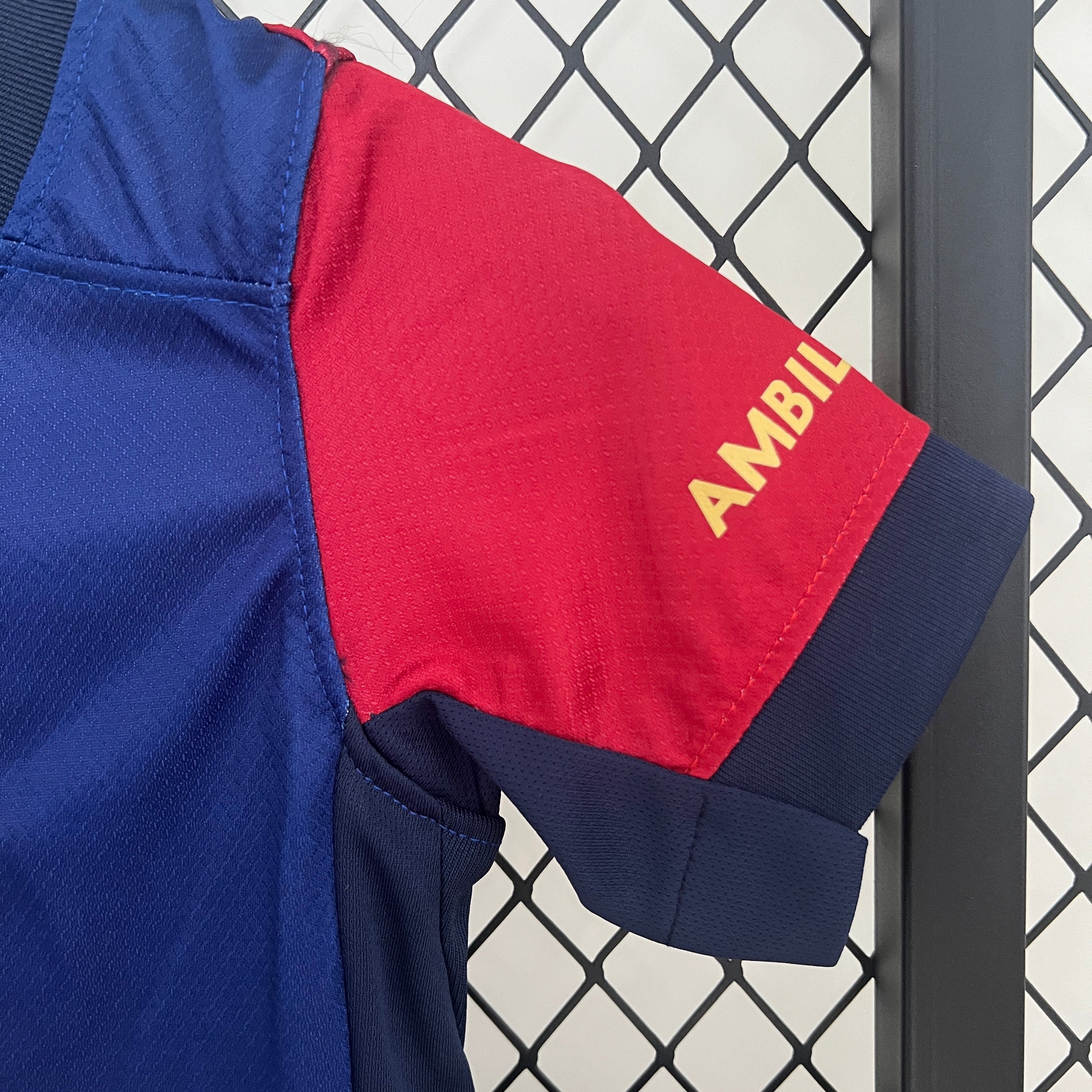 24/25 FC Barcelona Kids Jersey - Home