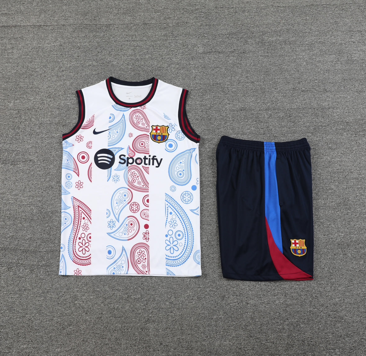24/25 FC Barcelona Training Set