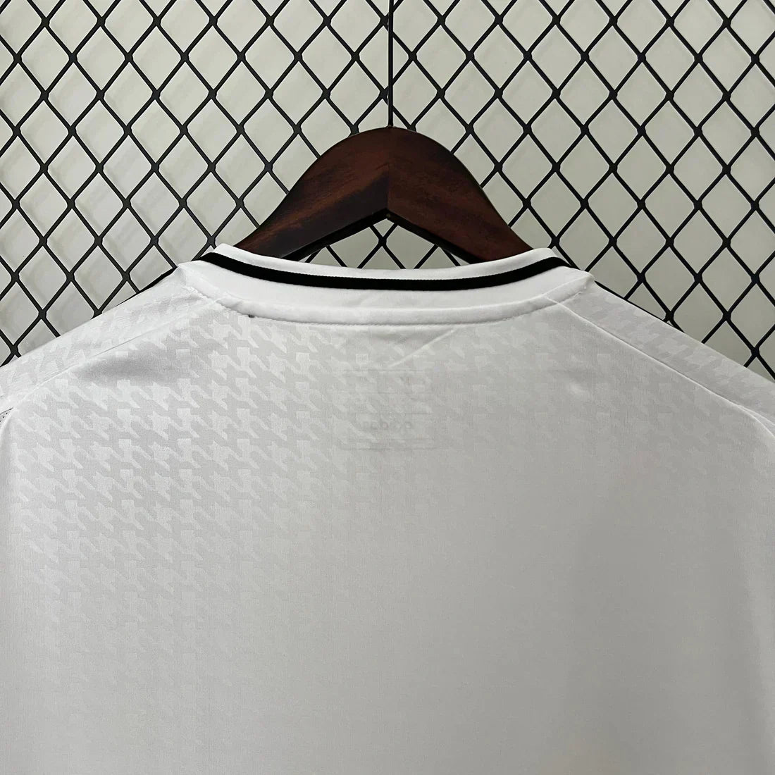 24/25 Real Madrid Jersey - Home