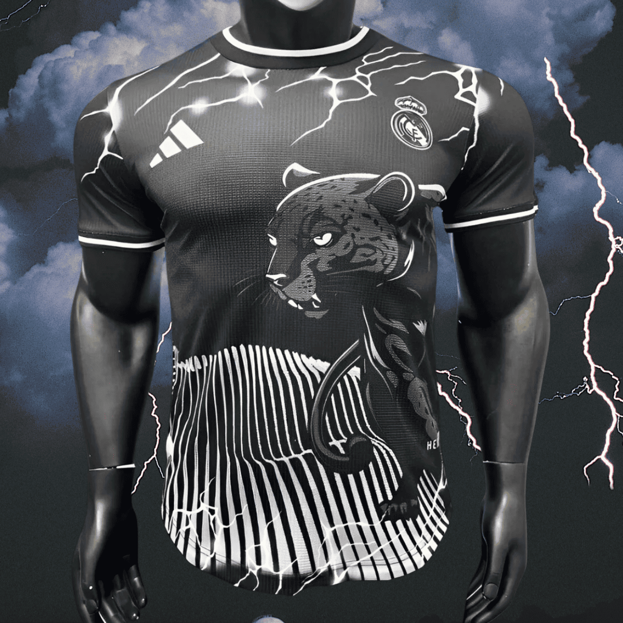24/25 Real Madrid Jersey - Black Panther Edition