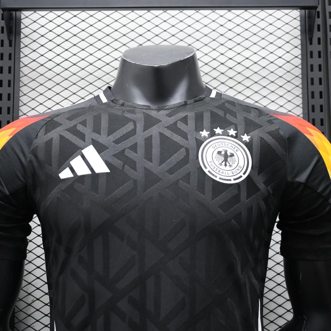 25/26 Germany Jersey - Home