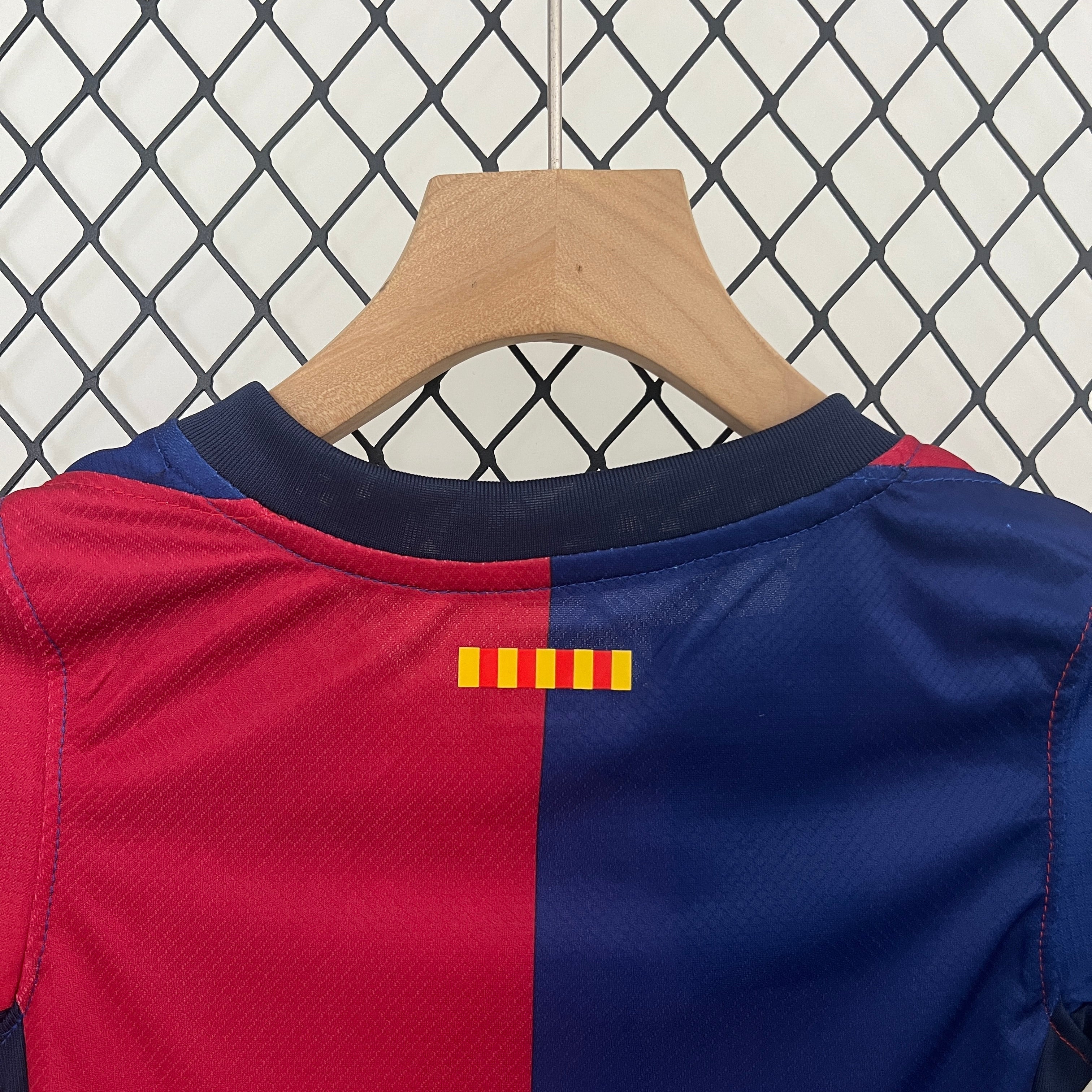 24/25 FC Barcelona Kids Jersey - Home