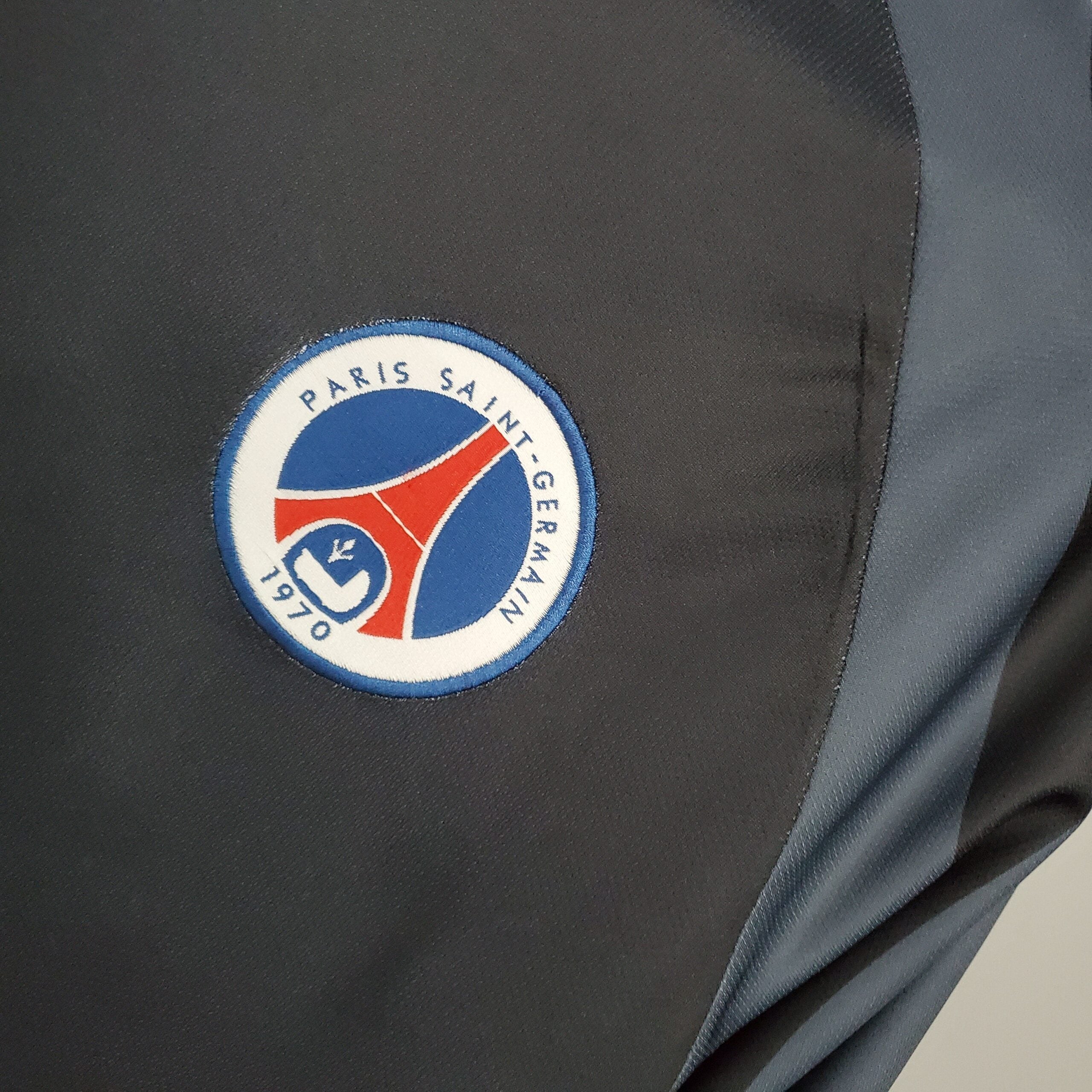 PSG Paris Saint Germain 2001-2002 Retro Shirt