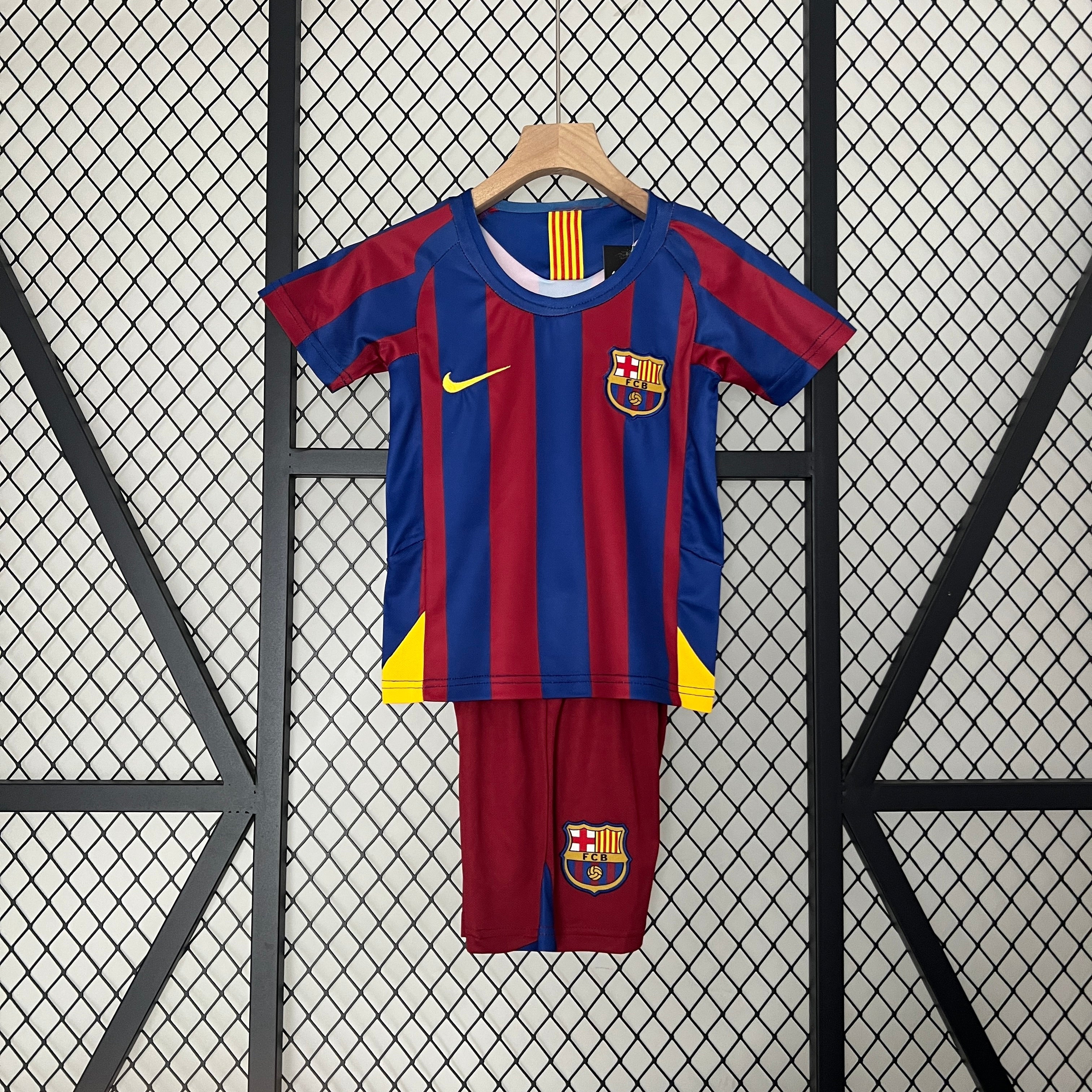 2005/2006 Barcelona Home Kids Jersey